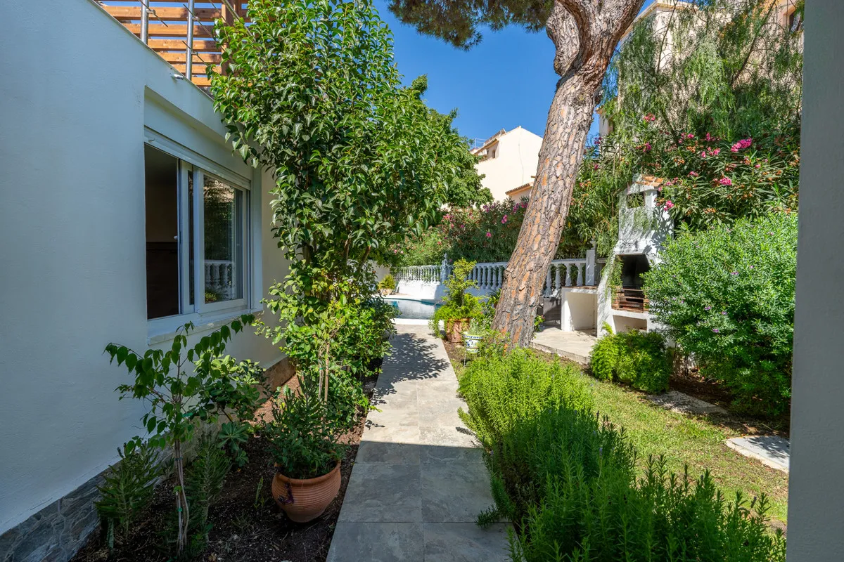 11b0400d-bf41-491b-b5c9-0d805ad26264