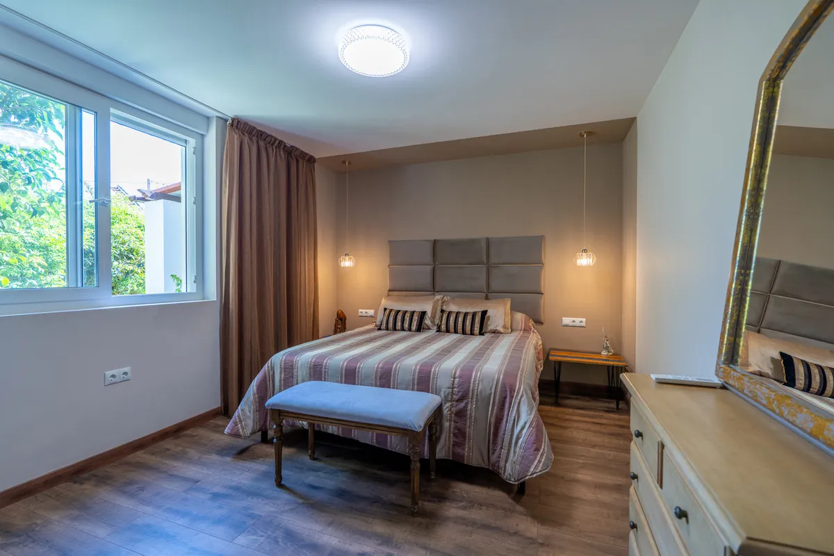 f989e773-c4fe-4b96-9375-59778009998b