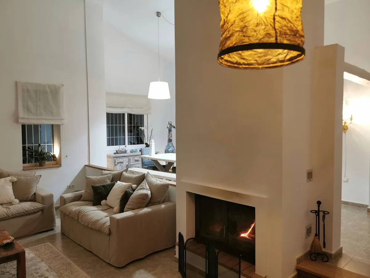 b45aaa59-0df5-4104-8e7b-47a5bbf5a05f