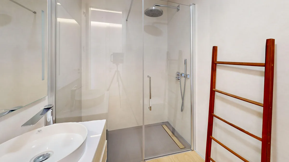 25d7aec9-780a-4fc7-9460-ea26653fc93b