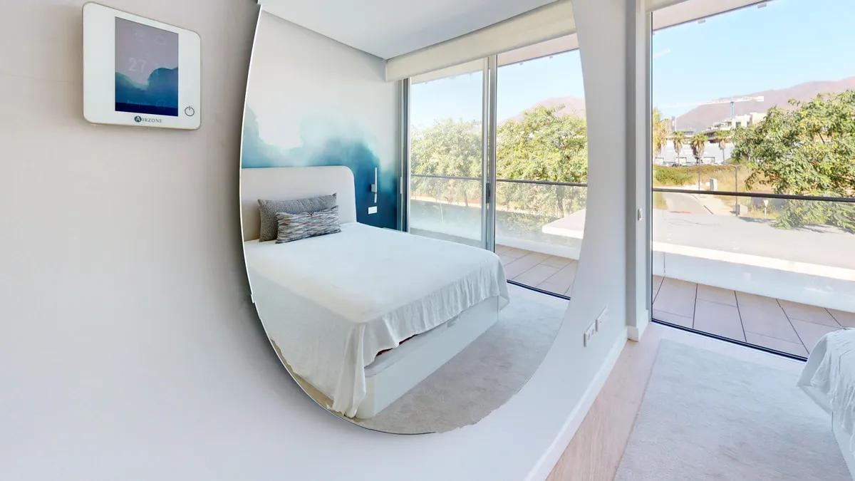 5da90de5-330a-4b28-b7dd-0f118b50433d