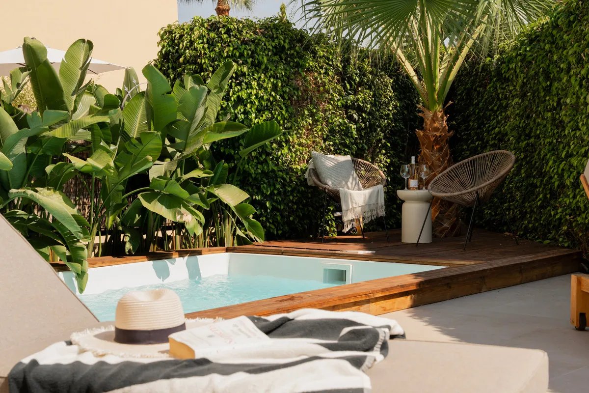 4e85b7d4-2c89-4505-b384-1e14265b5e5f