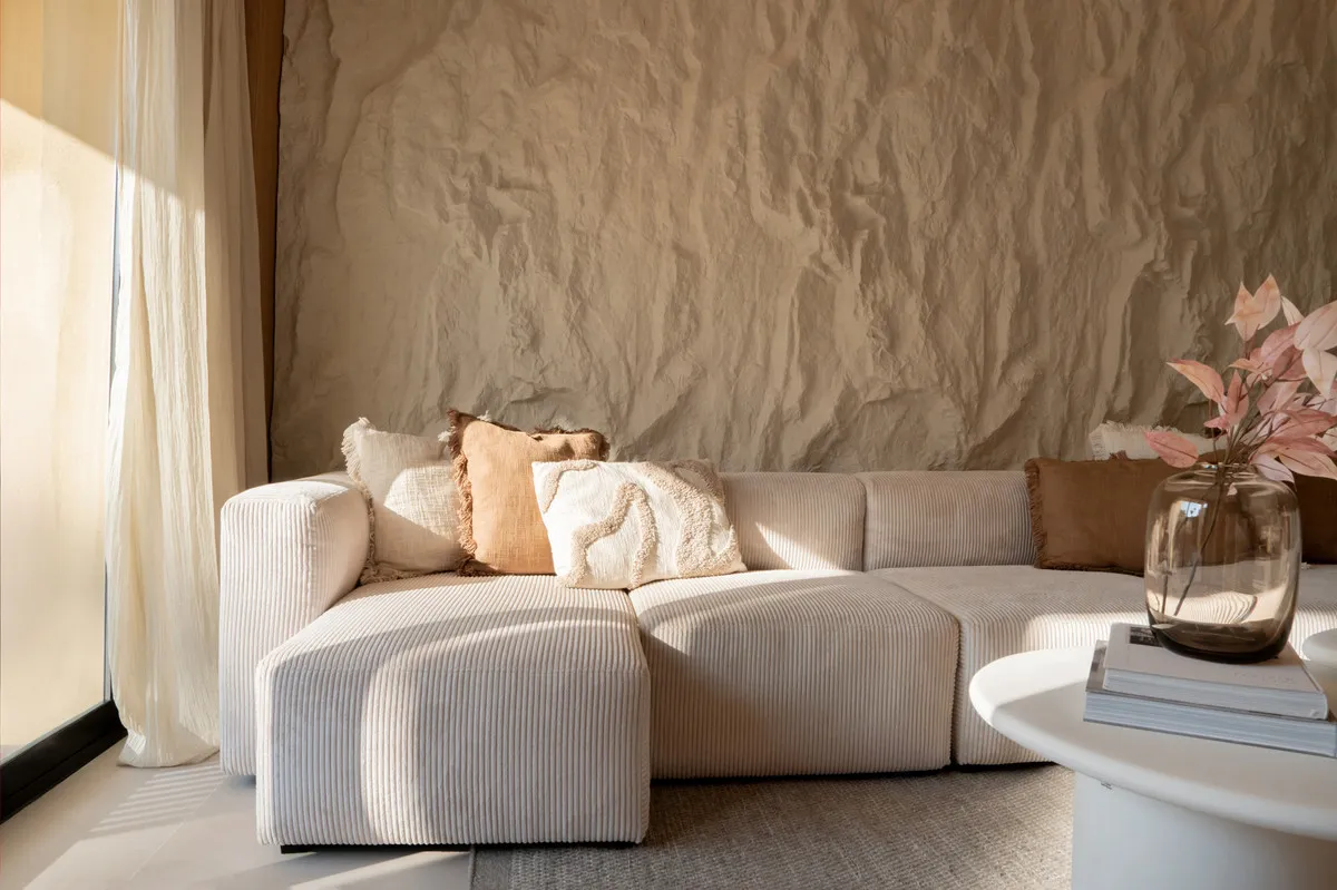 d93d9baa-c4d8-419f-af70-2db0e60f6fa0