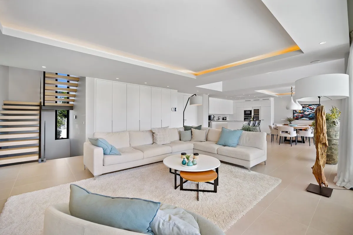 87c42569-30e8-43d2-9d11-792e11fd58da