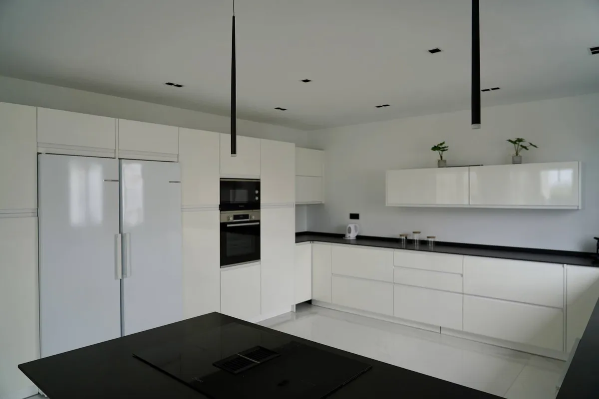 2f952426-8a0e-46cb-ac01-fb77b87c80d9