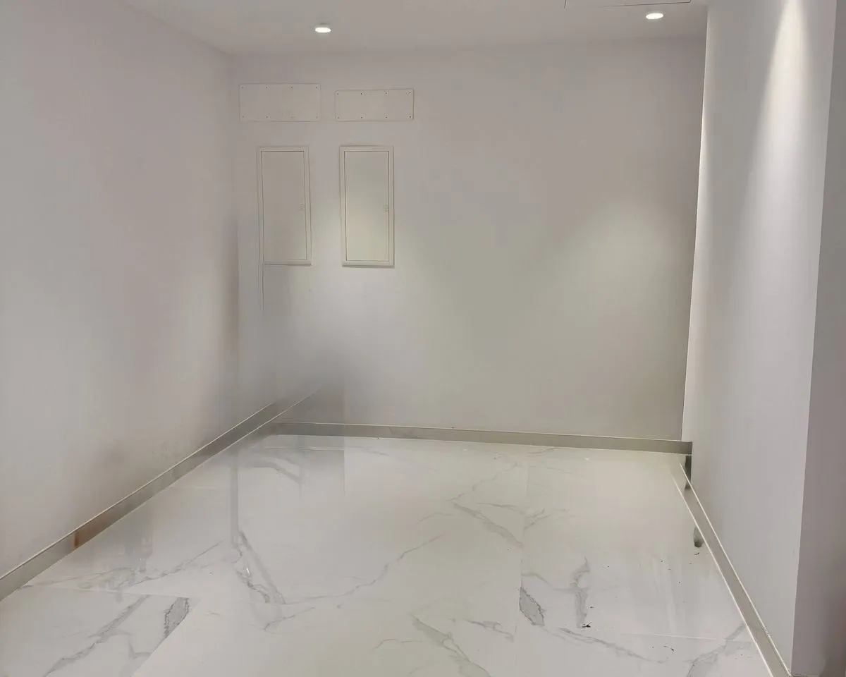 fb99f7e3-5b58-433c-a44a-7382238d9693