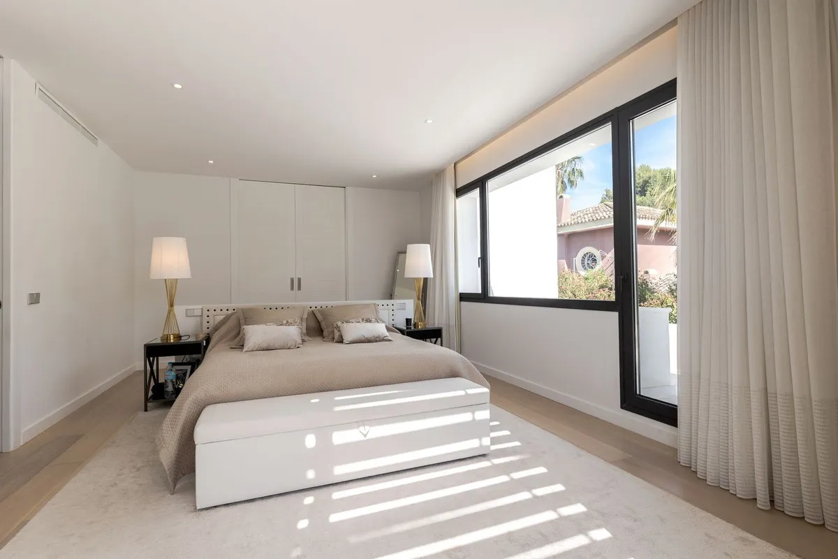 0a2deea6-9658-4943-96bc-3a505a24f3b3