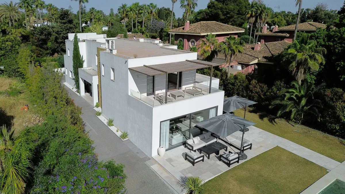 597f06b4-83b0-4a92-9dd4-b30749065881