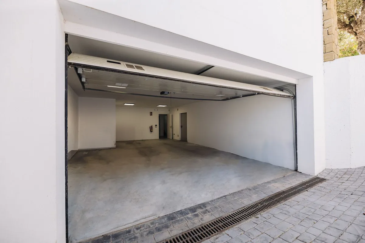 8ba1f5dc-bad6-46d6-a65a-ad09715824de