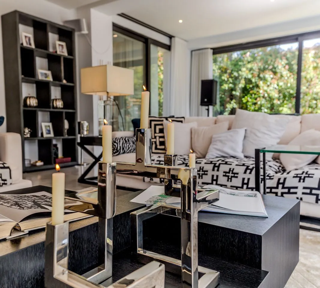 aeb14d2b-ee67-44f0-a6fe-4d75189dd2fb