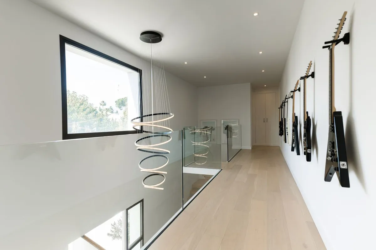 d7564e4c-83b6-40fe-9ee2-d372db1114da