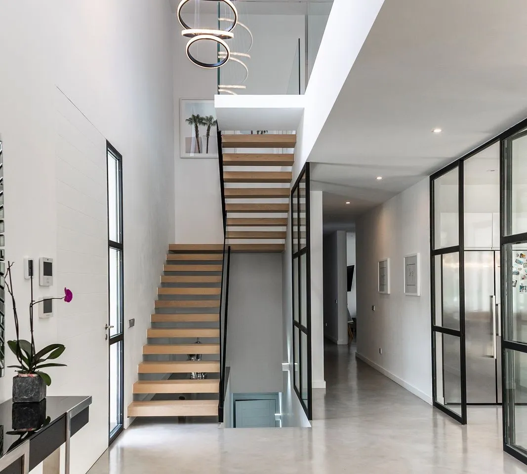 e5e3b189-1327-4e62-ba12-371fc6f17a10