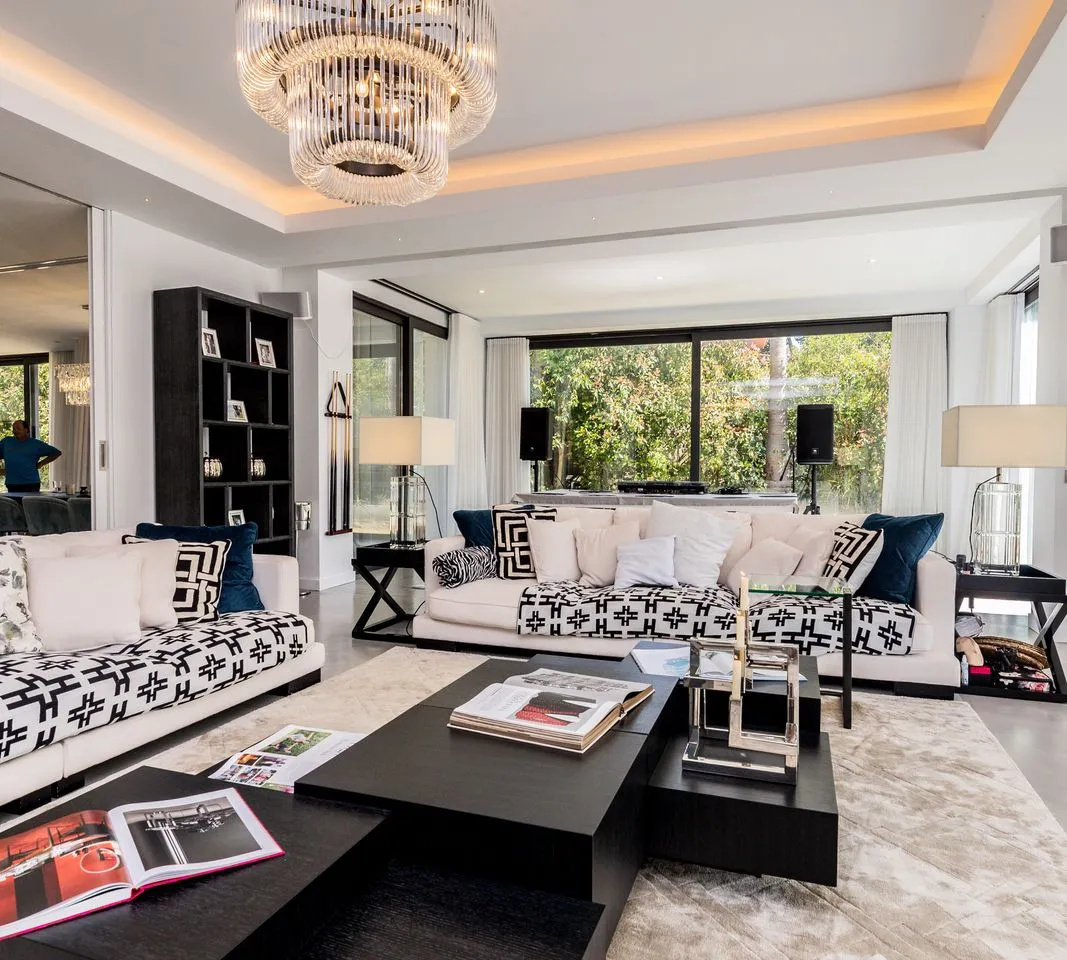 ed059a04-f54a-488d-a932-36cef2b5ee61