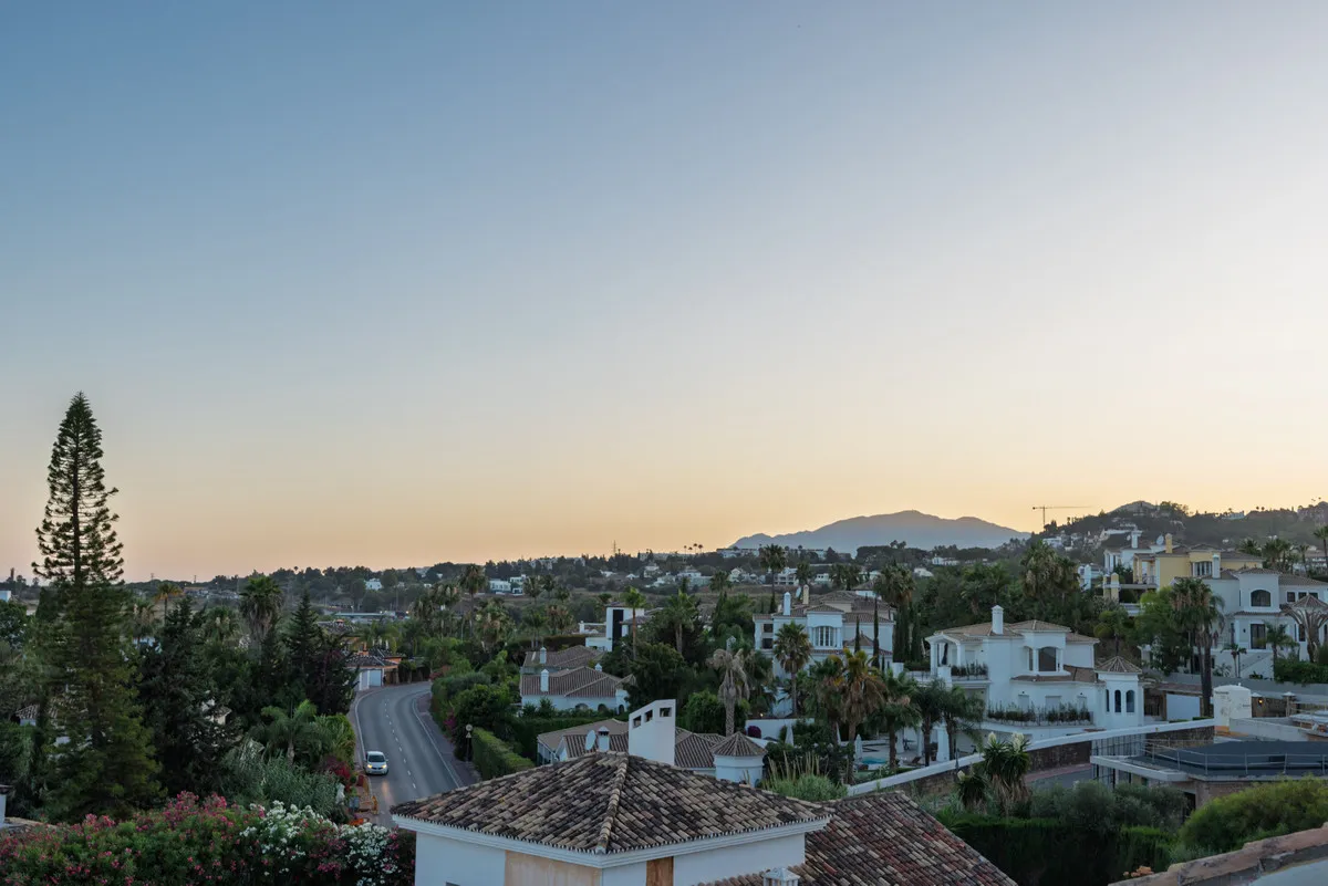 2039bc53-dff1-416a-bbdc-63357aeee09b