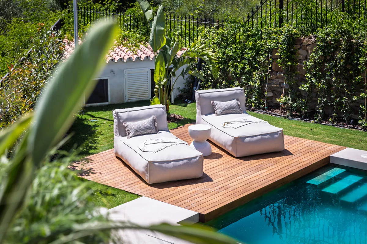 2f9fd99f-e65b-40fd-aab4-b411ab5b2980