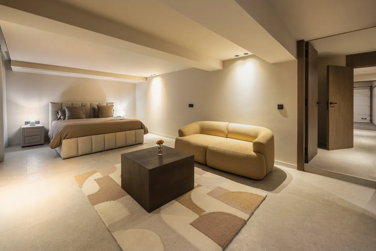 a726986c-1c78-4909-b771-0b911e4fa056