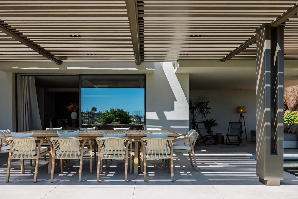 f83e2880-5722-47a4-bee5-0e39b55d2d68