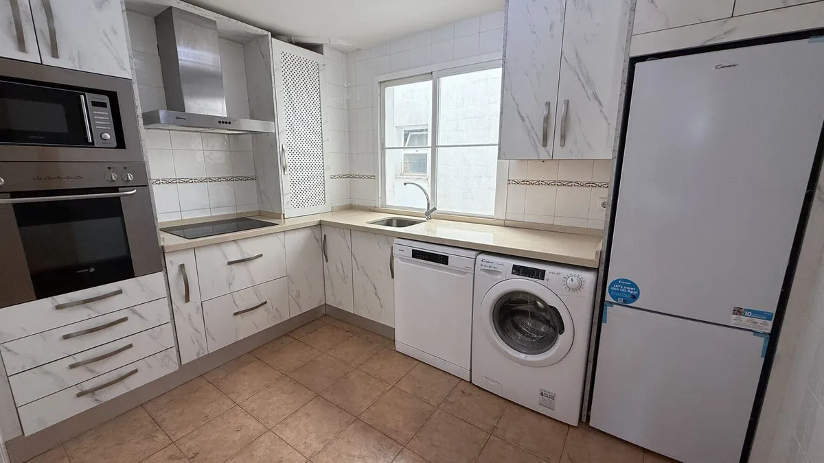 b807711d-92a4-4302-9d9d-286f6e87b0e7