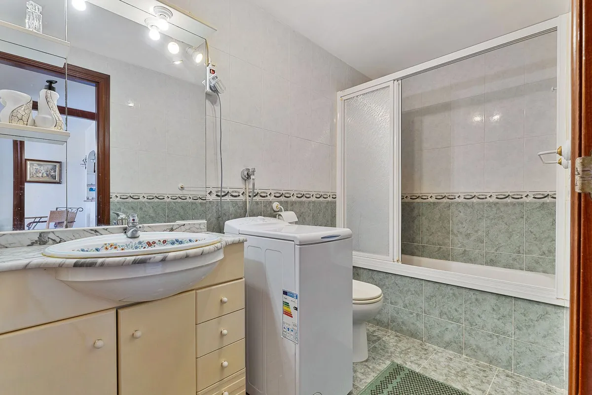 13e59a44-5163-4561-b5ab-74aa450a9d5b