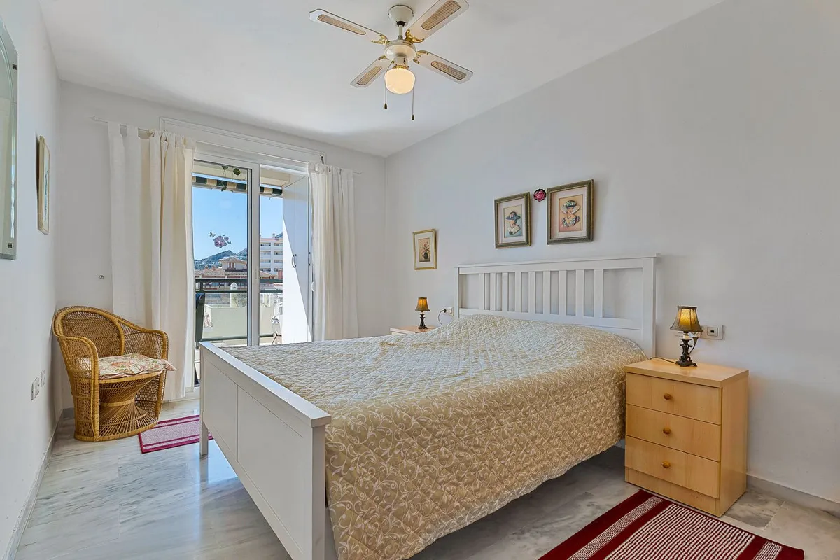 dcb6f03e-9933-47d2-9eb8-004b5e07418e