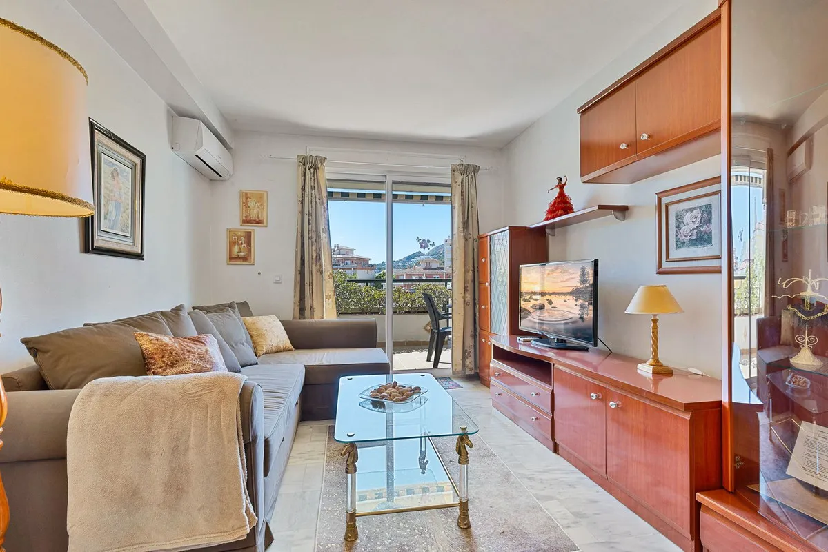 e7e499cb-a70c-4650-95ea-edcb01fcea39