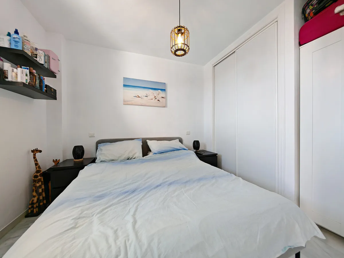 833ec3de-d3d8-470c-8414-eaa2878f07ef