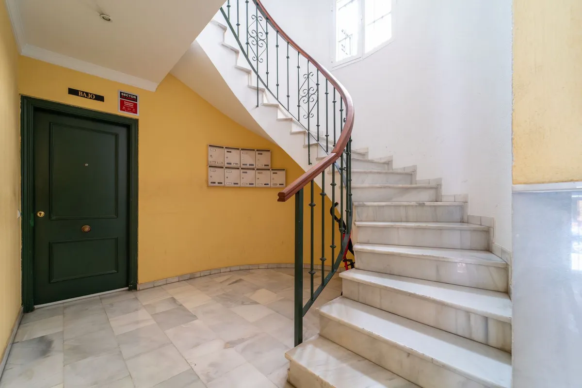 03c6fbd3-4d16-4d23-a77c-043a61ee120c