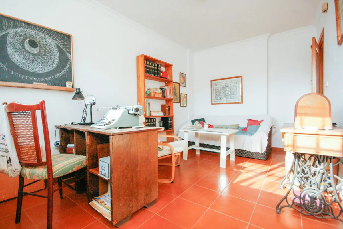 1160b009-00d1-4da7-a93a-00408cadfc05