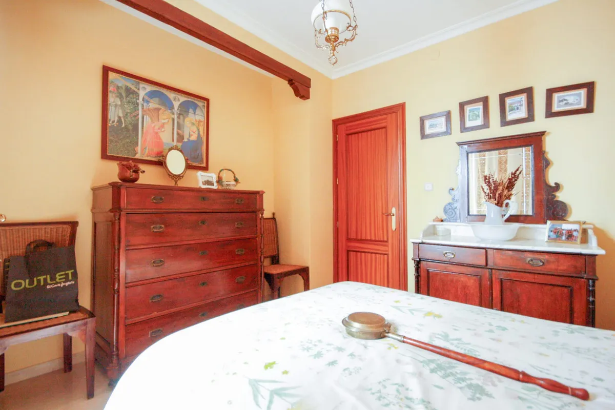 3994def1-630b-4c05-80b5-1367bb570c1c