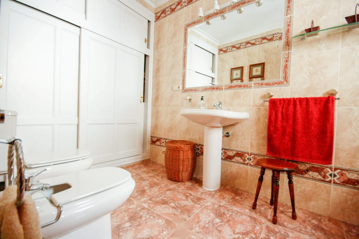 6b201ec5-68e7-456e-8aa5-5787b4b24aa5