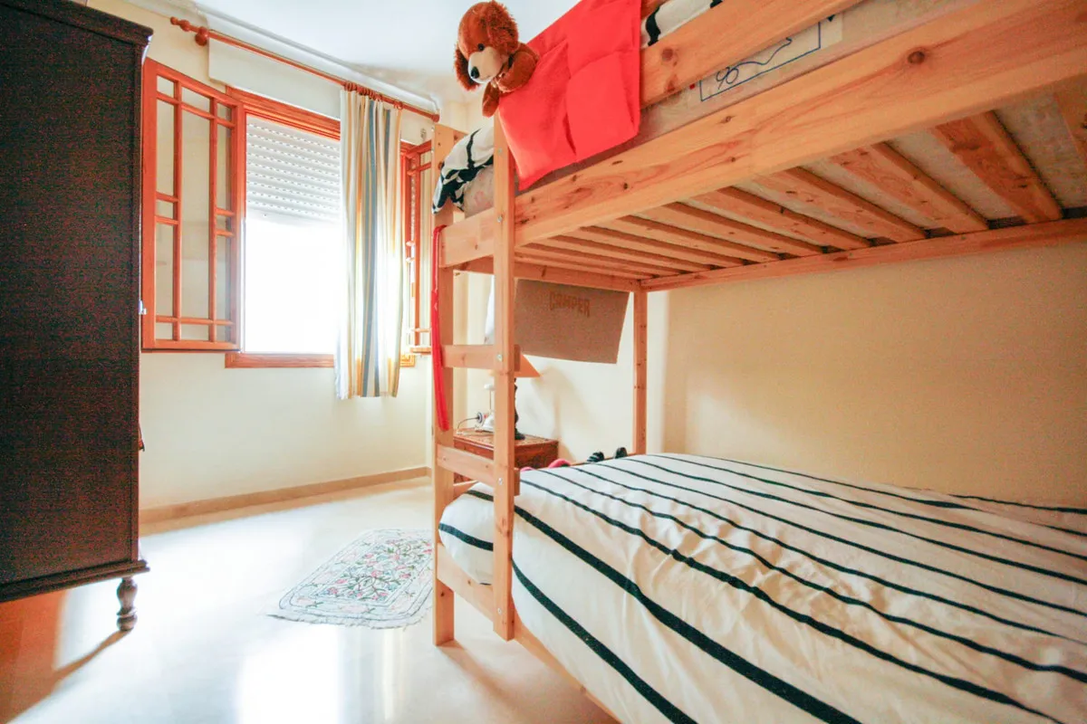 c9c6e6dc-0199-435e-a2a1-4783caef71e0