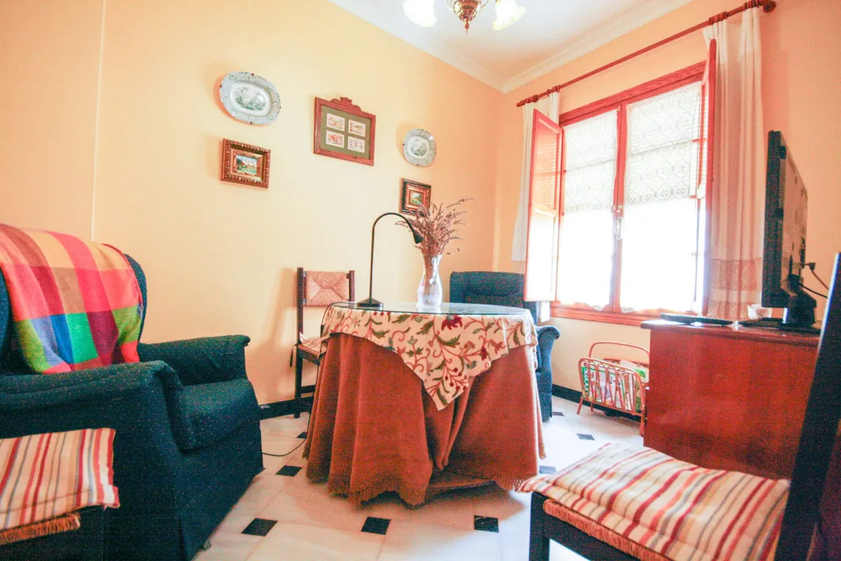 e207be93-6e62-4be1-bbeb-d555339d7f9b