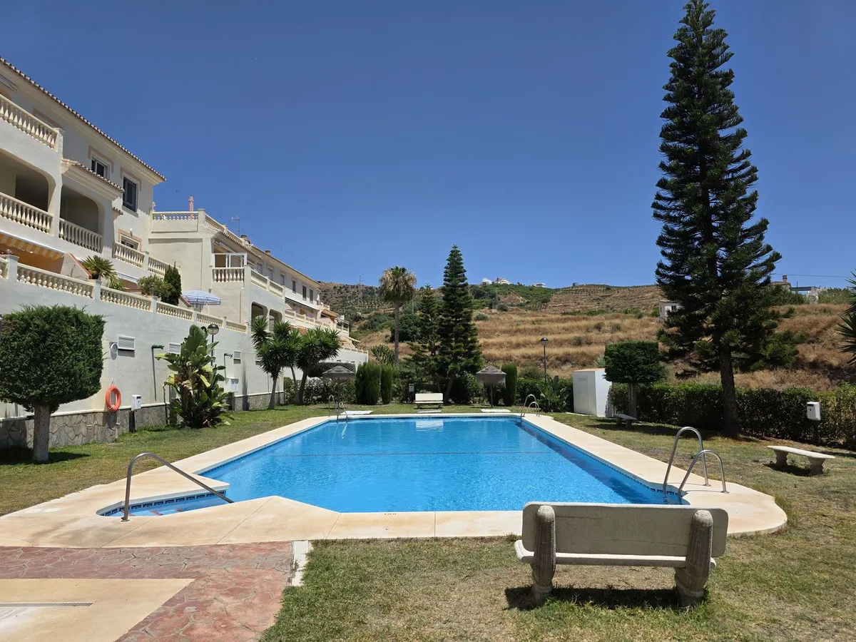 b5cf7406-cb52-4509-b4b5-a7c1135a13d3