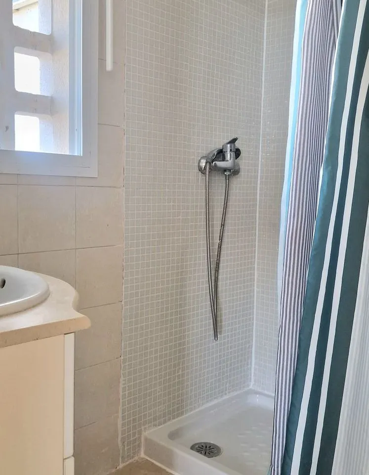 1c7cf734-7950-43b2-b745-faac502e6bc2