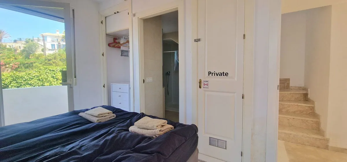 65ab6449-f6f2-46fc-b368-93deaacd7b51