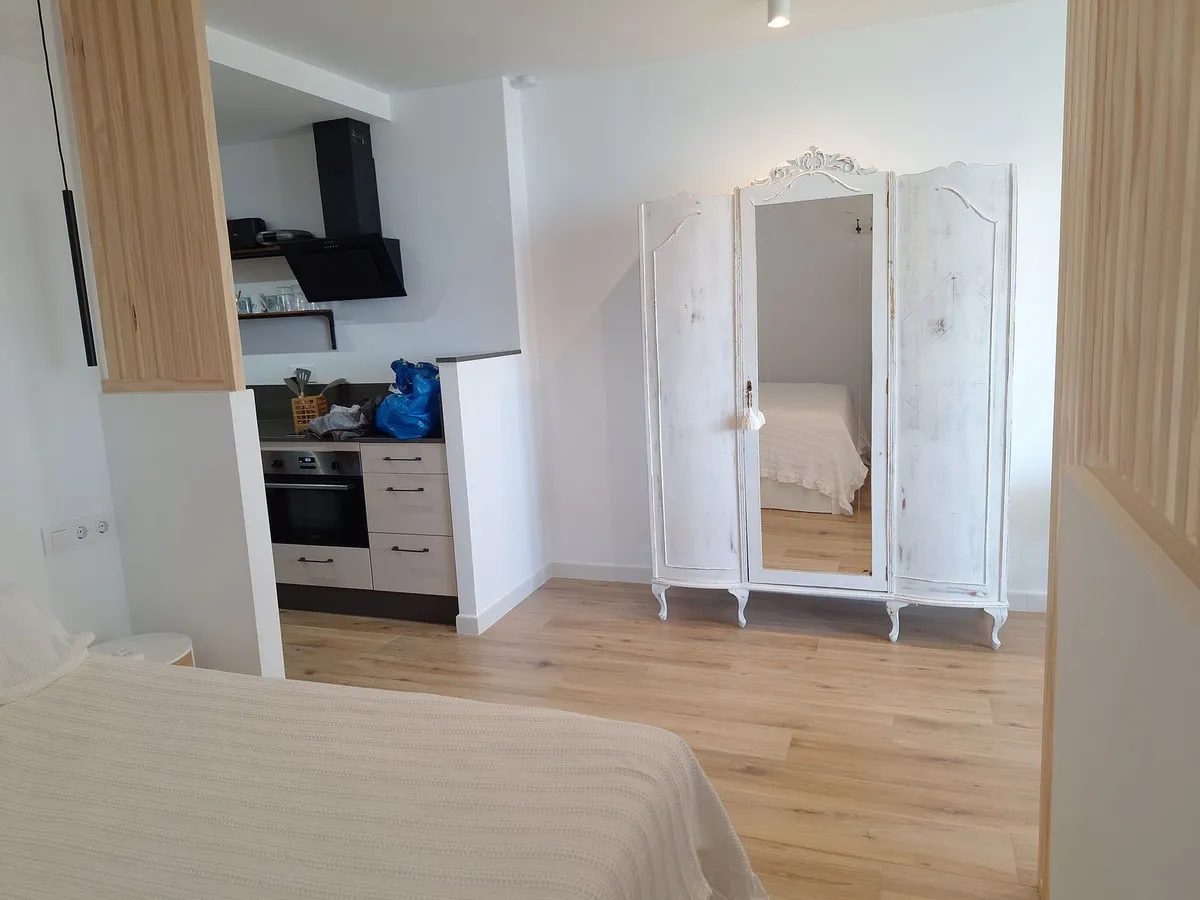 3fdc7e97-6a4f-42e2-9ead-afae6d7a64d1