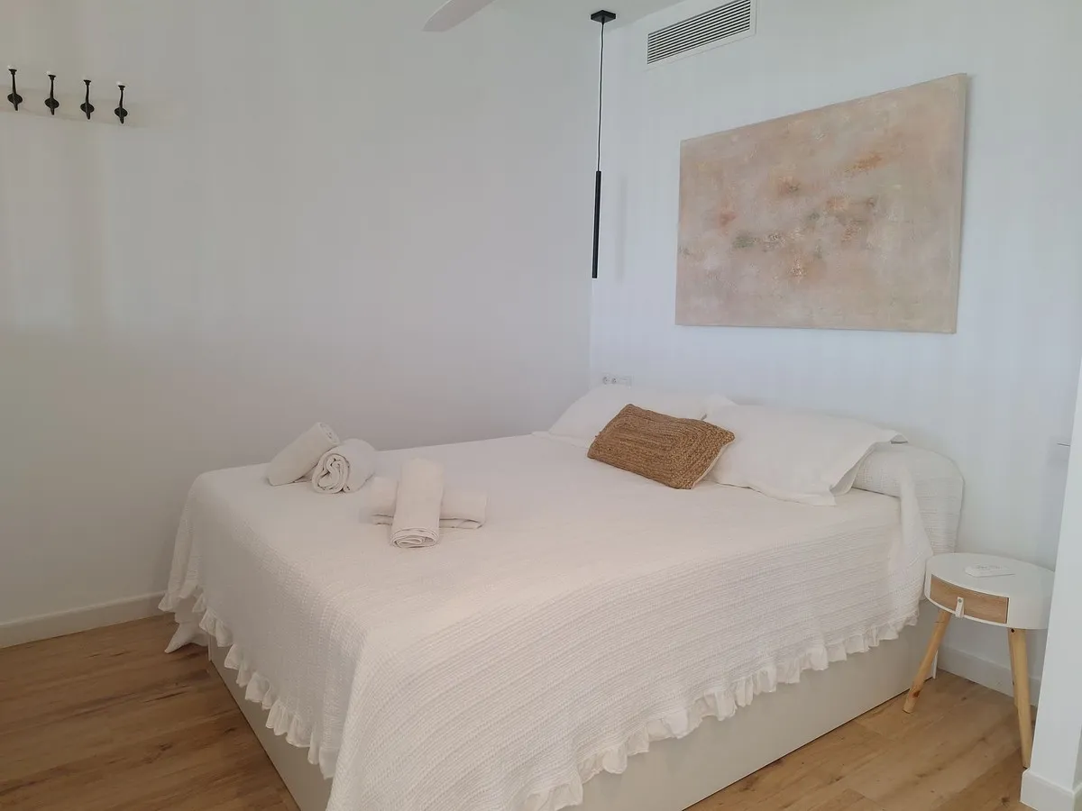 836ab8cd-2b02-4aaa-b6e9-76cec14e48aa