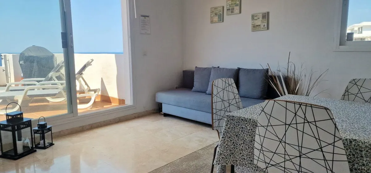 996c8b16-3810-484c-9aea-c3375a738156