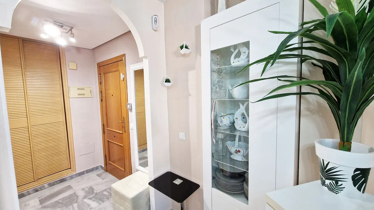 30bc1b32-8626-4108-9b1b-06796b20985a