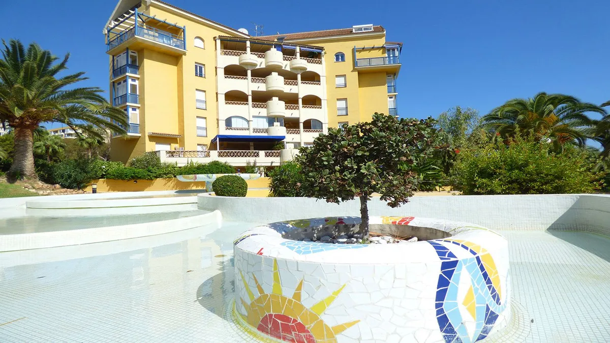 8e05250f-6526-4e3b-83eb-456dd94b3aa3