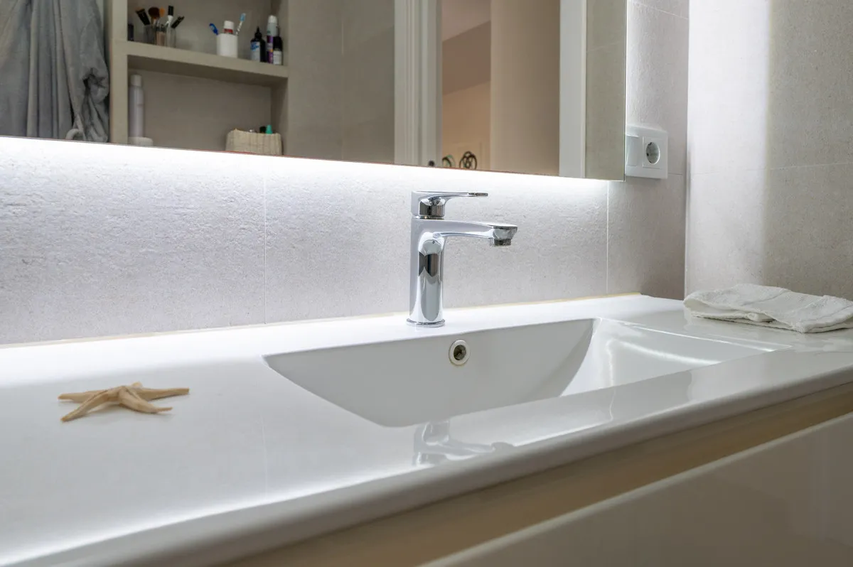 2387b6da-eefa-4953-8bbb-7ced4fefa8b1