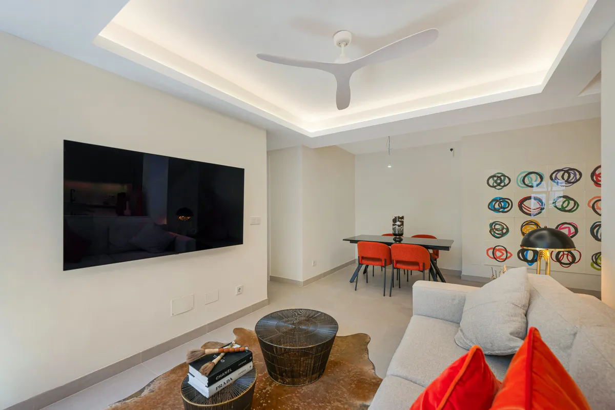 23c8a34f-a958-4e11-84fe-c8771645d765