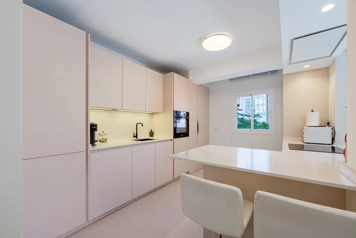 953b9966-45f6-456f-816c-c382723d0f28