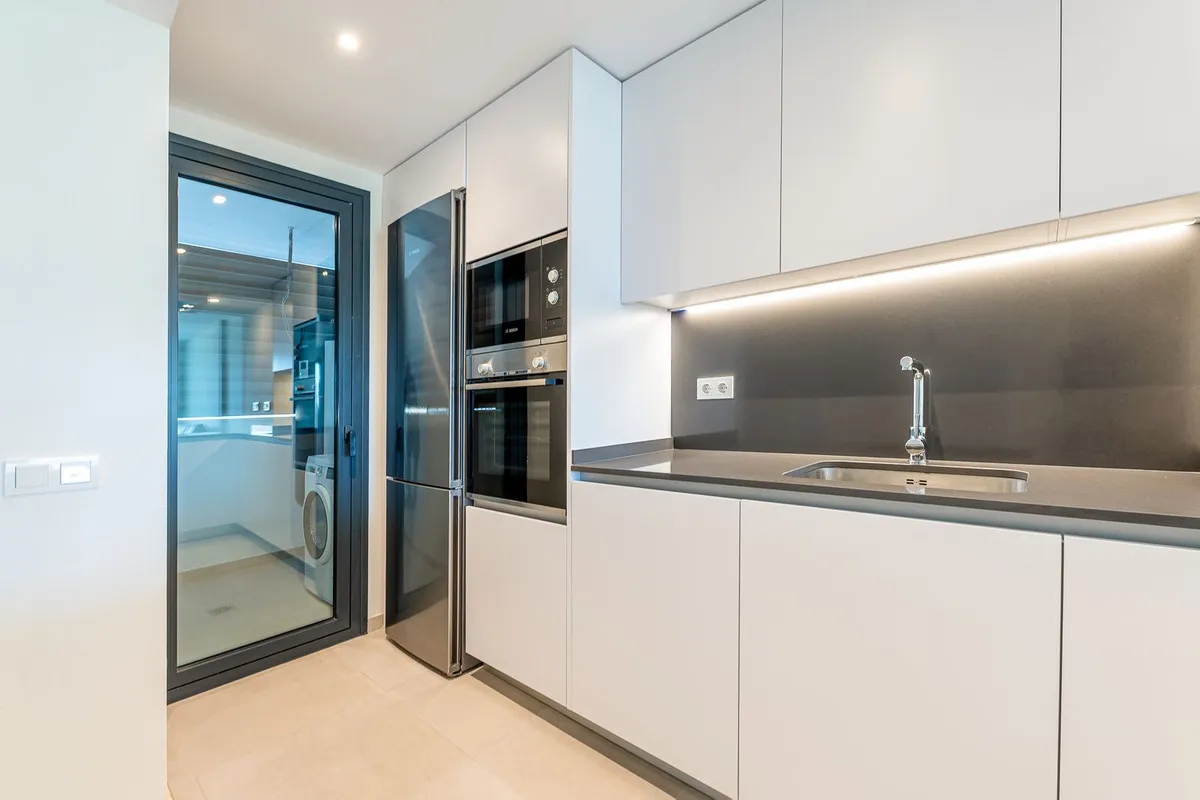 33e262e2-a73e-4686-ac3c-2f551c9207d3