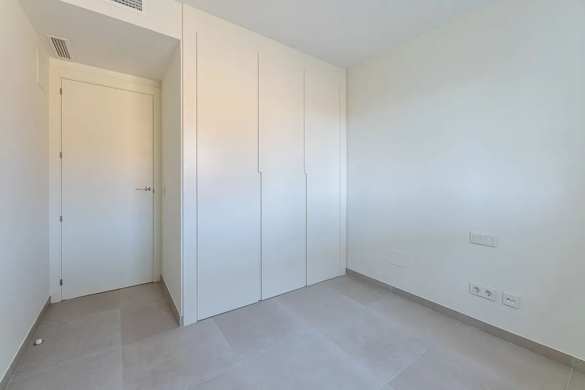 4e7472be-c332-435f-bd53-ffb8880f3bbb