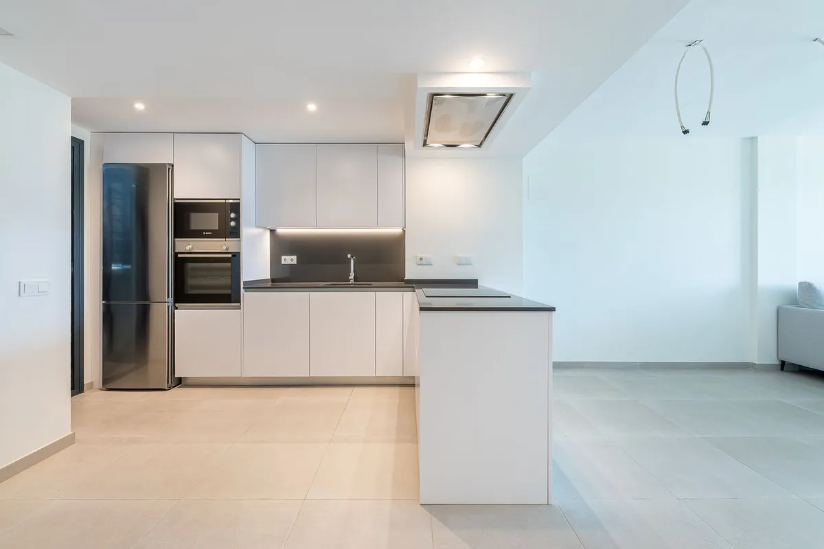 fc2b5e10-baa5-45b3-92a6-b4667a05acab