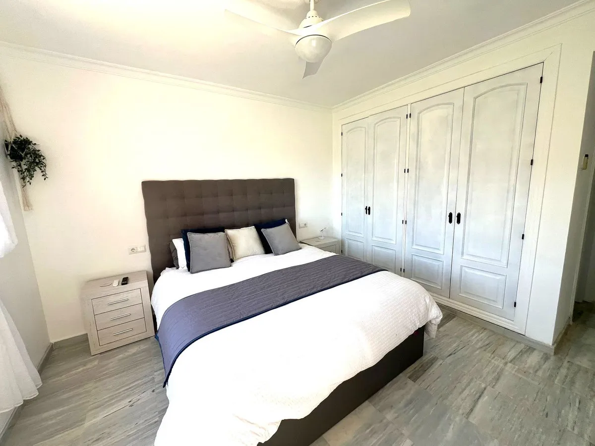 930d07f0-cda2-4864-b3f5-13cc12880a06