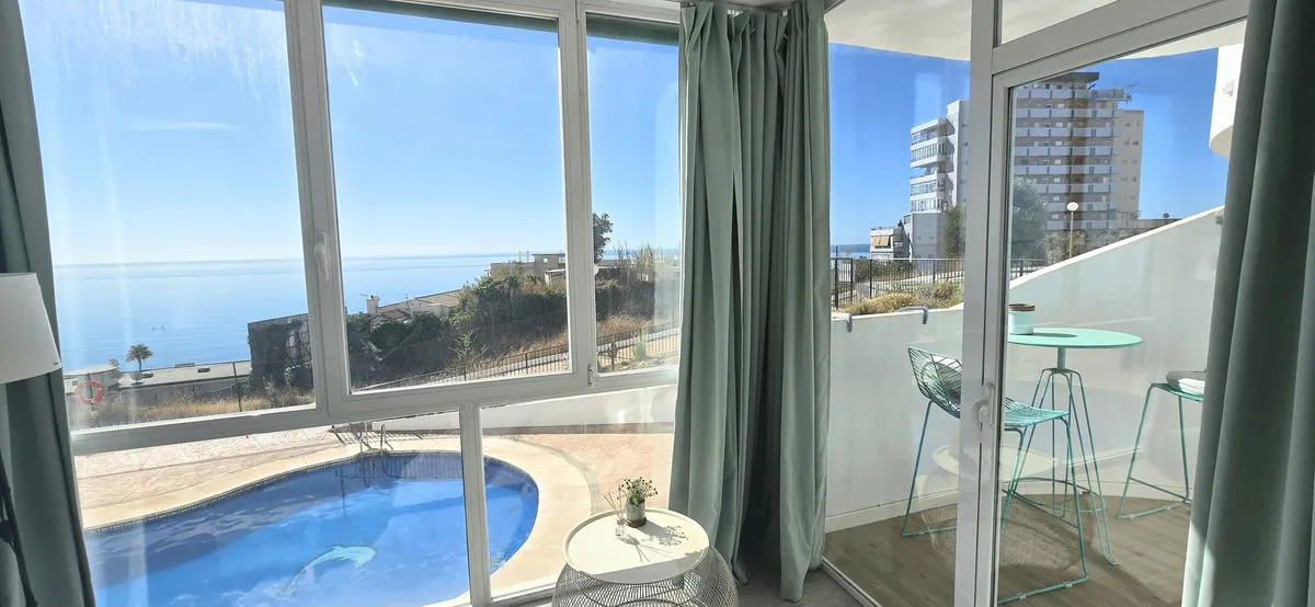 0fe16f3b-b1fa-4a4b-8d5c-600618f80a6e