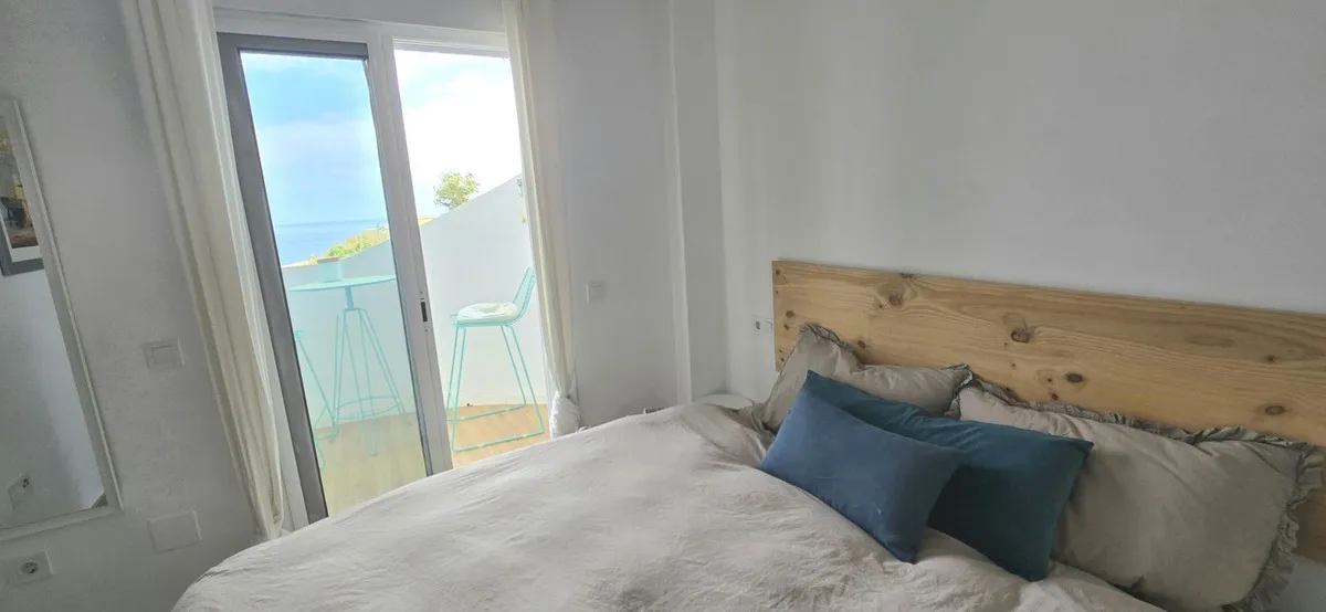 5003318c-d184-4793-a801-ba82337ca7d5