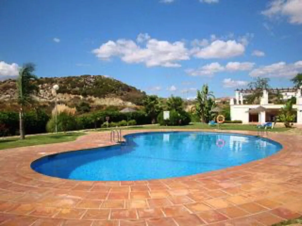 5ab75897-e557-4c16-bf44-4f339a4b2f87